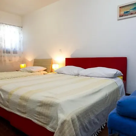 Apartment Prvi Red Do Mora, Mrljane, Pasman