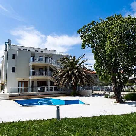 Prvi Red Do Mora, Mrljane, Pasman Apartment Mrljane