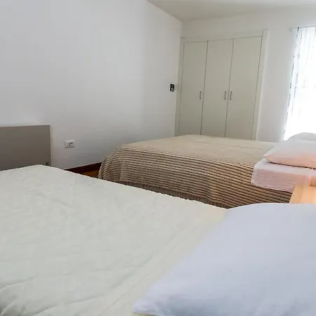 Apartment Prvi Red Do Mora, Mrljane, Pasman