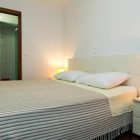 Apartment Prvi Red Do Mora, Mrljane, Pasman Mrljane
